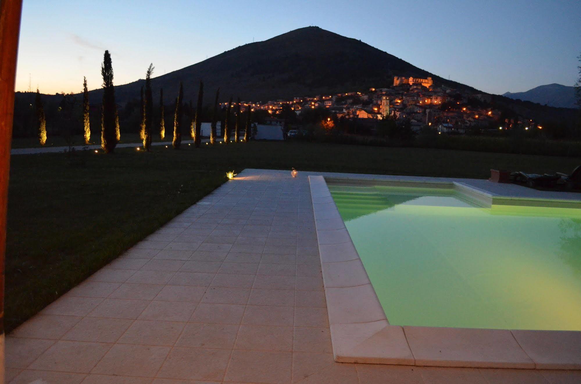 Agriturismo Villa Palentina 스쿠르콜라 마르시카나 외부 사진